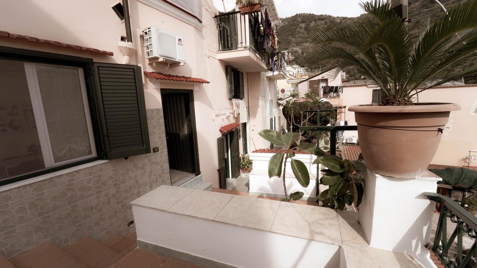 Casa Nel Borgo Dei Gatti Apartment Cetara Exterior foto